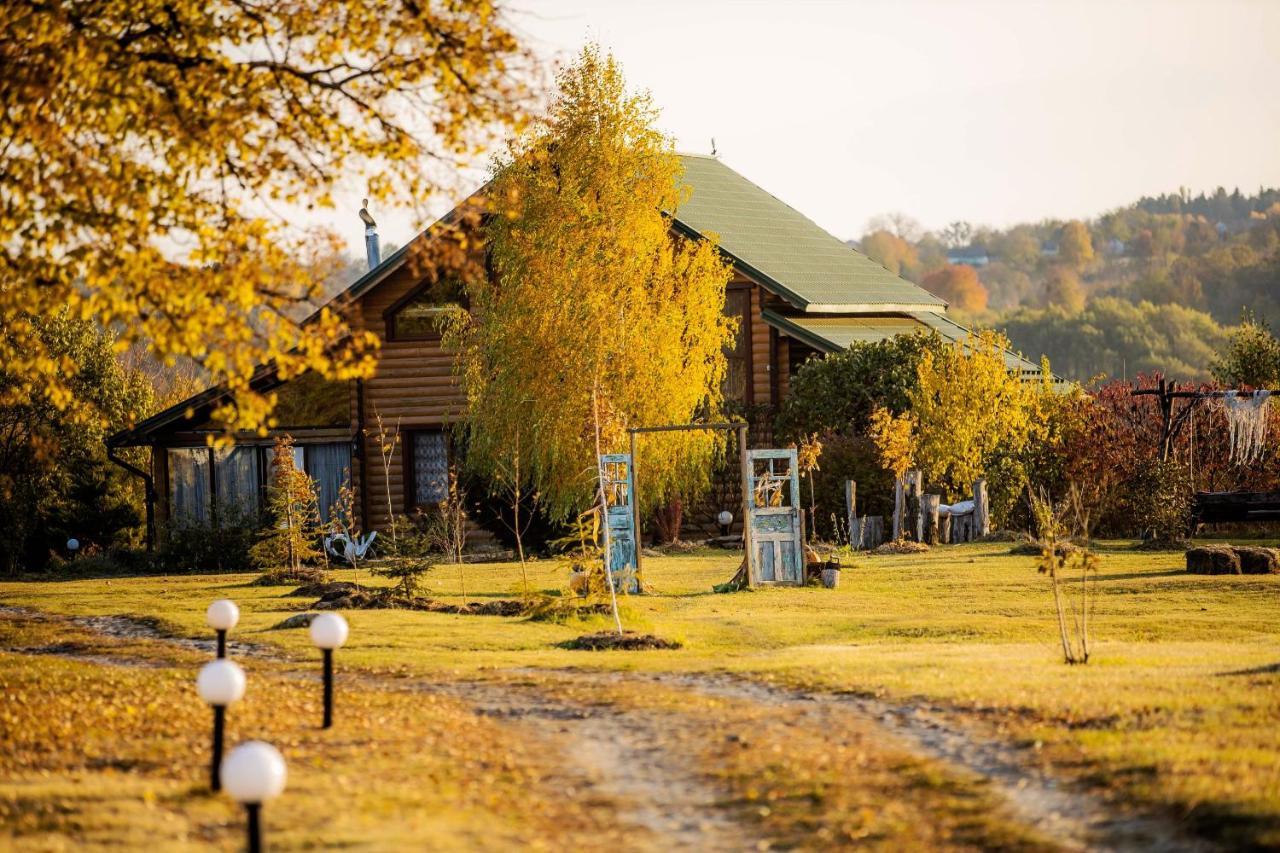 Country House Domik V Derevne Markovtsy  Bagian luar foto